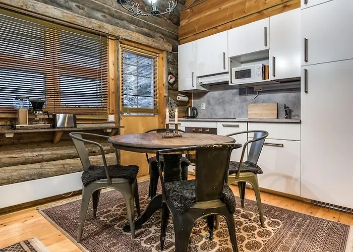 Bear Cub - Ruka Slopes, Ski, Hiking * Kuusamo